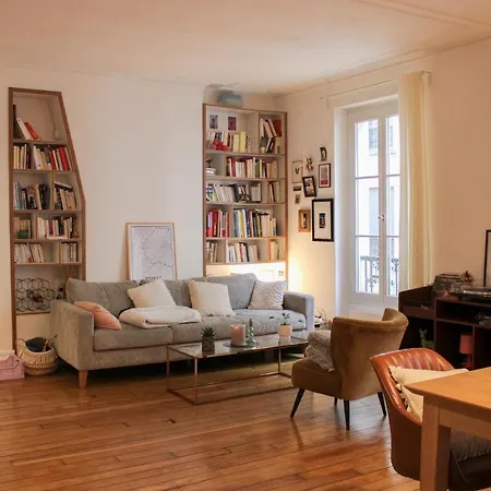 Apartamento Spacious Near The *