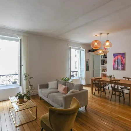 Spacious Near The