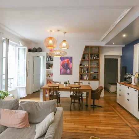 Apartamento Spacious Near The