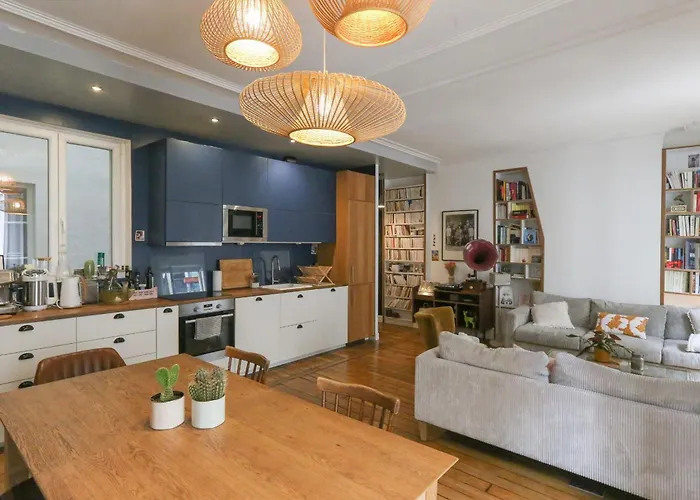 Spacious Near The Apartamento
